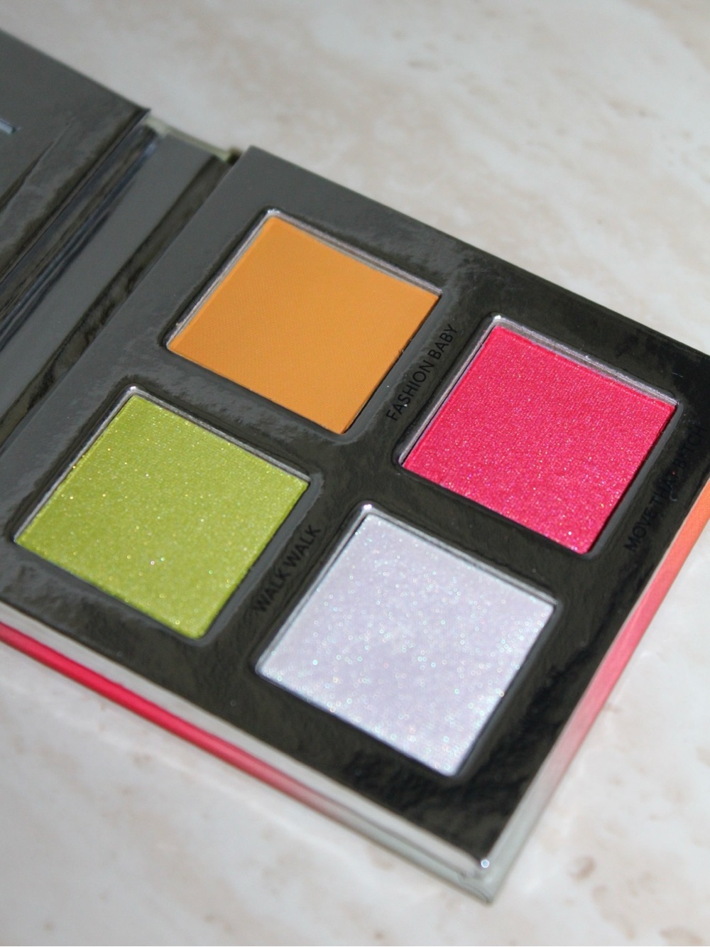 Haus Labs by Lady Gaga 4WAY 'Runway' Eyeshadow Palette - Picture 12 of 16